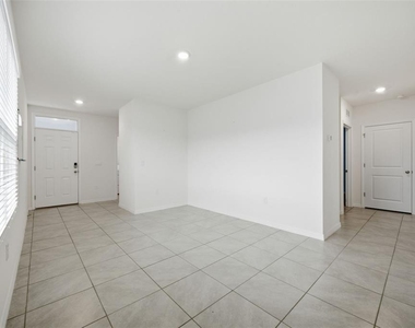 34118 Jasper Stone Drive - Photo Thumbnail 7