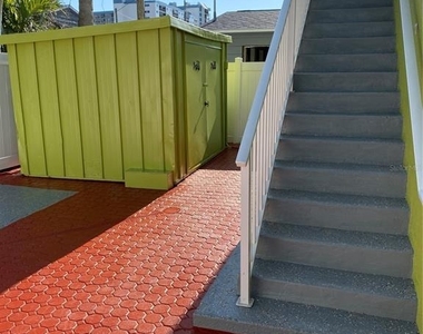 7224 1/2 Coquina Way - Photo Thumbnail 4
