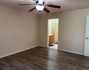 11340 Southwind Lake Drive - Photo Thumbnail 15