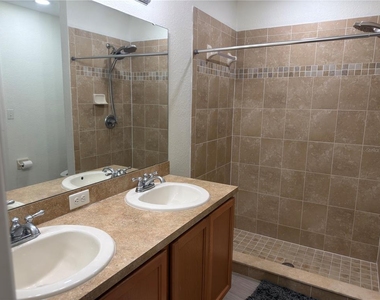 11340 Southwind Lake Drive - Photo Thumbnail 17
