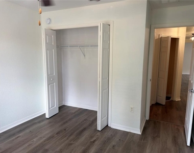 11340 Southwind Lake Drive - Photo Thumbnail 29