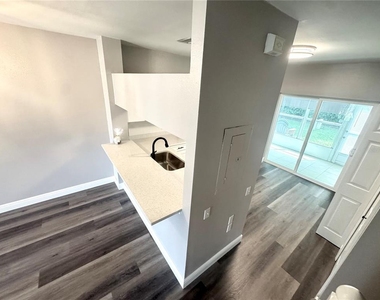 287 Countryside Key Boulevard - Photo Thumbnail 7