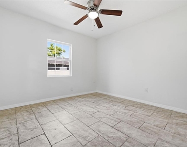 1201 S Lincoln Avenue - Photo Thumbnail 16