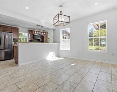 1201 S Lincoln Avenue - Photo Thumbnail 9