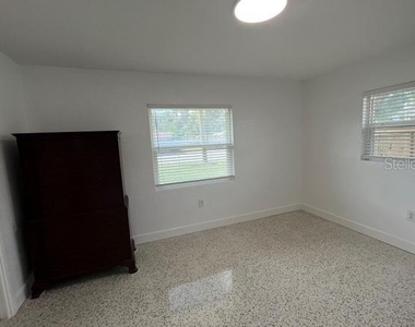 305 N Hercules Avenue - Photo Thumbnail 8