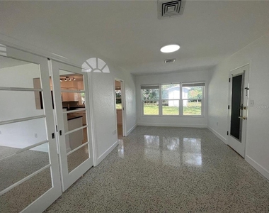 305 N Hercules Avenue - Photo Thumbnail 3