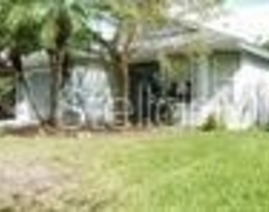 5722 Tanagerlake Road - Photo Thumbnail 10