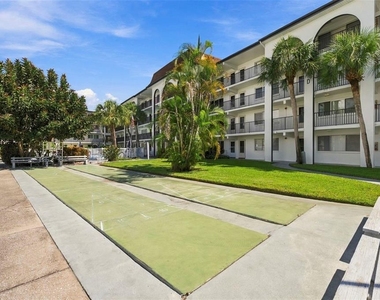 2525 W Bay Drive - Photo Thumbnail 26
