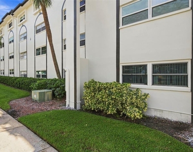 2525 W Bay Drive - Photo Thumbnail 1
