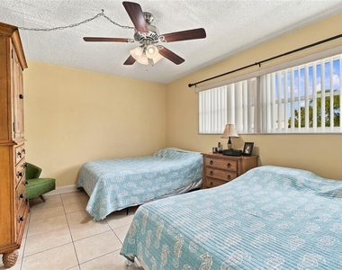 2525 W Bay Drive - Photo Thumbnail 20