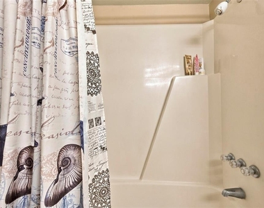 2525 W Bay Drive - Photo Thumbnail 17
