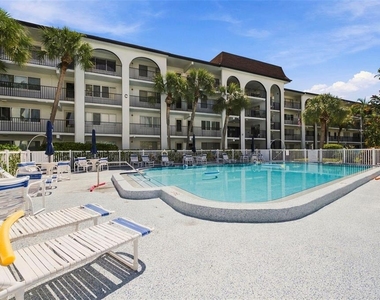 2525 W Bay Drive - Photo Thumbnail 28