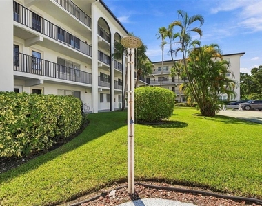 2525 W Bay Drive - Photo Thumbnail 25