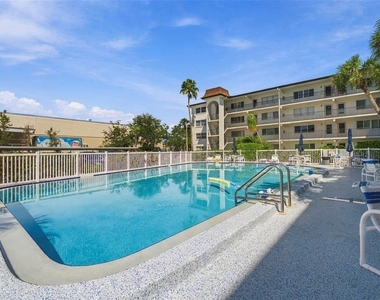 2525 W Bay Drive - Photo Thumbnail 29