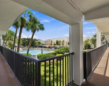 2525 W Bay Drive - Photo Thumbnail 3