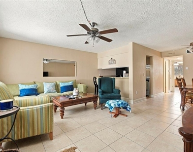 2525 W Bay Drive - Photo Thumbnail 10