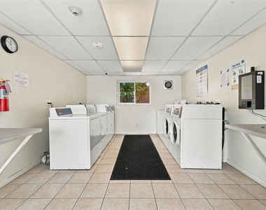 2525 W Bay Drive - Photo Thumbnail 23