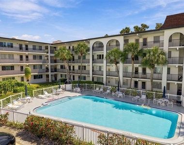 2525 W Bay Drive - Photo Thumbnail 44