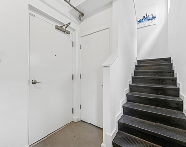 5008 S Macdill Avenue - Photo Thumbnail 1