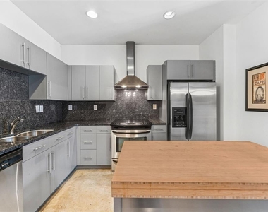 5008 S Macdill Avenue - Photo Thumbnail 11