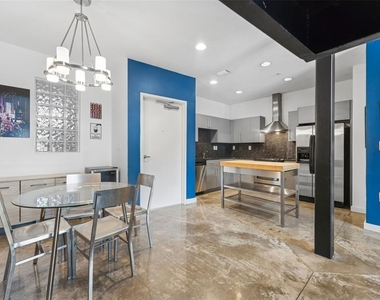 5008 S Macdill Avenue - Photo Thumbnail 8