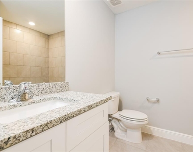 522 Bristol Circle - Photo Thumbnail 13