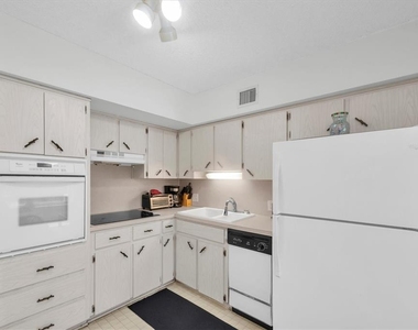 2261 Swedish Drive - Photo Thumbnail 9