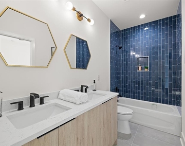 412 W Amelia Avenue - Photo Thumbnail 6
