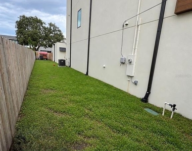 412 W Amelia Avenue - Photo Thumbnail 30