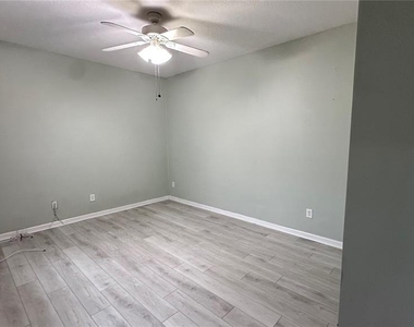 552 Juniper Springs Drive - Photo Thumbnail 10