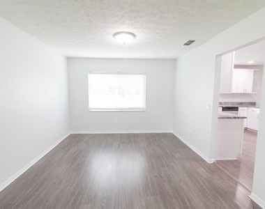 603 Angelica Place - Photo Thumbnail 8