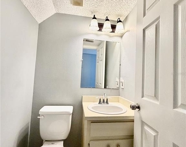 22726 Gage Loop - Photo Thumbnail 12