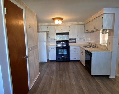 3614 Nixon Road - Photo Thumbnail 5