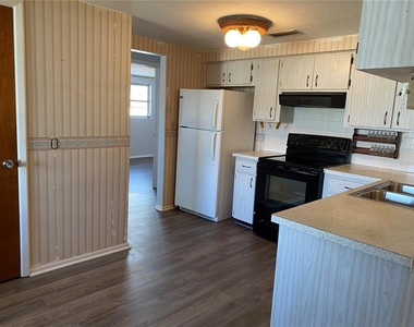 3614 Nixon Road - Photo Thumbnail 6
