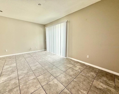7123 Summer Holly Place - Photo Thumbnail 9