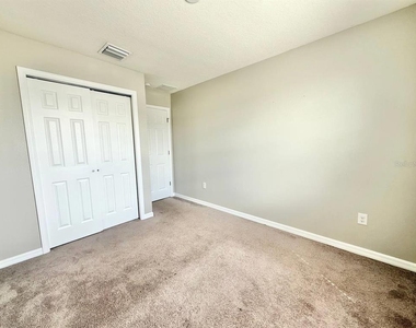 7123 Summer Holly Place - Photo Thumbnail 22