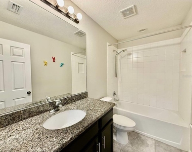 7123 Summer Holly Place - Photo Thumbnail 19