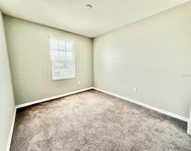 7123 Summer Holly Place - Photo Thumbnail 20
