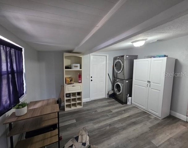 6802 N Boulevard - Photo Thumbnail 1