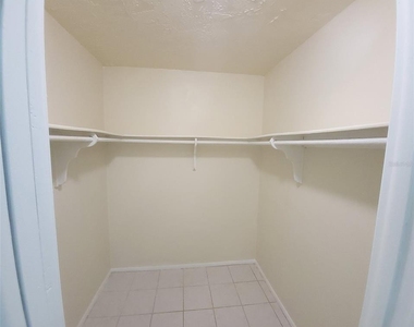 831 Sw 49th Terrace - Photo Thumbnail 18