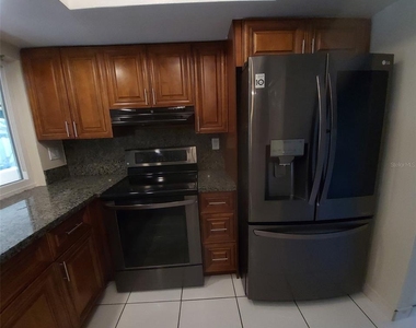 831 Sw 49th Terrace - Photo Thumbnail 6
