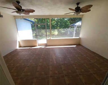 831 Sw 49th Terrace - Photo Thumbnail 7