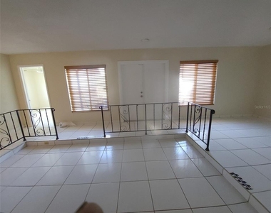 831 Sw 49th Terrace - Photo Thumbnail 1