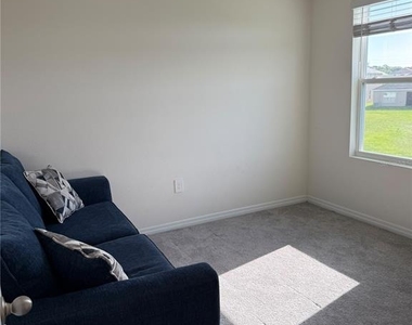2907 Rock Sound Street - Photo Thumbnail 29