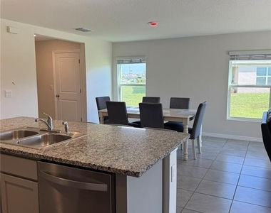 2907 Rock Sound Street - Photo Thumbnail 8