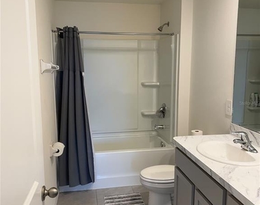 2907 Rock Sound Street - Photo Thumbnail 22