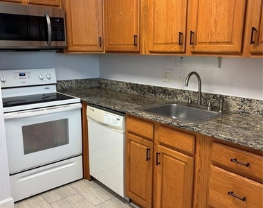 11428 Bay Street Ne - Photo Thumbnail 4