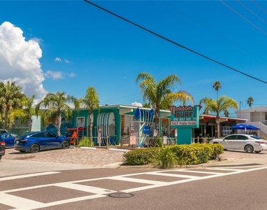 1 Windrush Boulevard - Photo Thumbnail 40