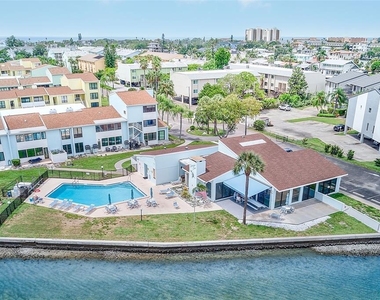 1 Windrush Boulevard - Photo Thumbnail 3