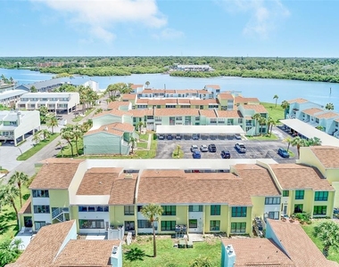 1 Windrush Boulevard - Photo Thumbnail 33